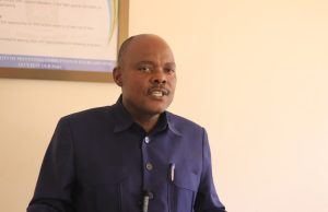 WAUGUZI WATUHUMIWA KUOMBA RUSHWA KWA MAMA WAJAWAZITO.