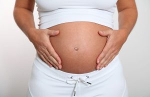 HUYU MWANAMKE ANADAI MIMBA YANGU HIONEKANI TUMBONI MWAKE!