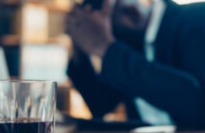 MPENZI WANGU ALIVYOKUNYWA SUMU NIKIWA GHETTO L KWAKE!