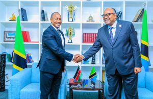 BALOZI KOMBO AKUTANA NA BALOZI WA KENYA NCHINI TANZANIA