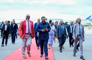 MAKAMU WA RAIS DKT. NCHIMBI ATUA NCHINI ZAMBIA KUMWAKILISHA RAIS SAMIA.