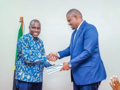 WAZIRI NDEJEMBI AKABIDHIWA OFISI NA ALIYEKUWA NAIBU WAZIRI MKUU NA WAZIRI WA NISHATI DKT. BITEKO