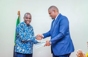 WAZIRI NDEJEMBI AKABIDHIWA OFISI NA ALIYEKUWA NAIBU WAZIRI MKUU NA WAZIRI WA NISHATI DKT. BITEKO