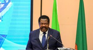 MAKAMU WA RAIS ASHIRIKI UWEKAJI JIWE LA MSINGI LA UKARABATI MKUBWA WA RELI YA TAZARA