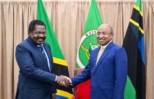 MAKAMU WA RAIS WA JAMHURI YA MUUNGANO WA TANZANIA AFANYA MAZUNGUMZO NA RAIS WA ZANZIBAR