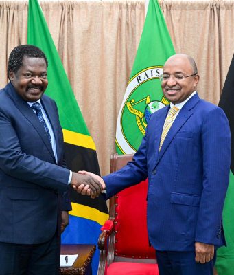 MAKAMU WA RAIS WA JAMHURI YA MUUNGANO WA TANZANIA AFANYA MAZUNGUMZO NA RAIS WA ZANZIBAR