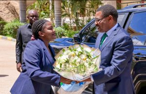 MHE. DKT MWIGULU APOKELEWA OFISI YA WAZIRI MKUU