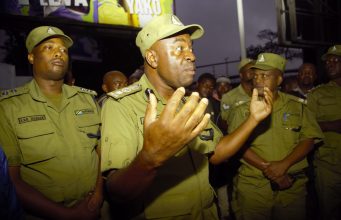 UKAGUZI WA MABASI YA ABIRIA WAFANYIKA KUDHIBITI AJALI.