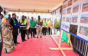 DKT. MWIGULU AKAGUA MAENDELEO YA UJENZI WA MADARAJA LINDI.