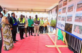 DKT. MWIGULU AKAGUA MAENDELEO YA UJENZI WA MADARAJA LINDI.