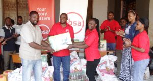 BENKI YA ABSA YAKABIDHI MSAADA WA MAHITAJI MUHIMU MOROGORO