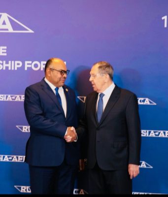 WAZIRI COMBO, PROF. KABUDI WAZUNGUMZA NA WAZIRI WA MSMBO YA NJE WA URUSI JIJINI CAIRO