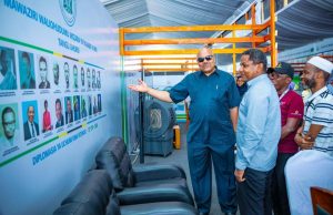 WAZIRI KOMBO ATEMBELEA MAONESHO YA 12 YA ZIFF ZANZIBAR