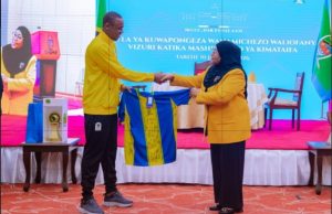 RAIS SAMIA AWAKARIBISHA TAIFA STARS IKULU DAR ES SALAAM