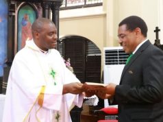 WAZIRI MKUU ASHIRIKI IBADA YA JUMAPILI KATIKA KANISA LA KKKT (DMP) USHARIKA WA AZANIA FRONT