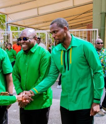 KISHINDO CHA DKT. MIGIRO, AKIWASILI UKUMBI WA DIAMOND JUBILEE