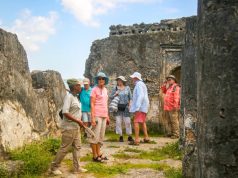 WATALII 85 KUTOKA MATAIFA SITA WATEMBELEA MAGOFU YA KILWA