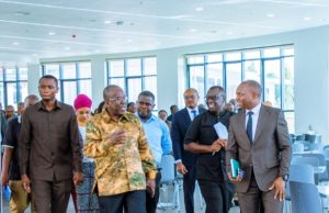 MHE. BALOZI OMAR AKAGUA JENGO JIPYA LA KISASA LA OFISI YA WIZARA YA FEDHA